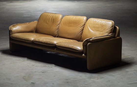 Image 1 of Divano vintage in pelle De Sede – icona del design svizzero – color cognac