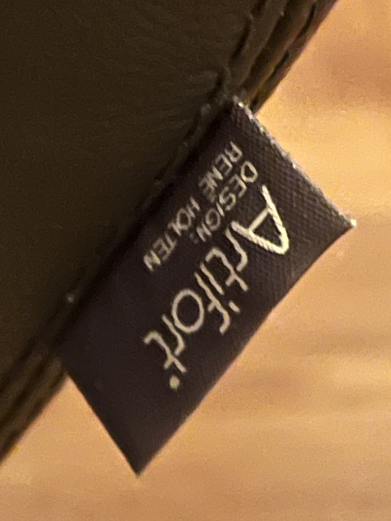 Image 1 of Artifort Hanna