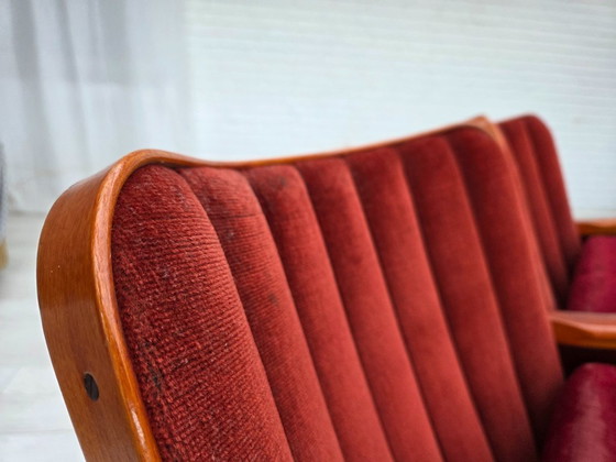 Image 1 of Fauteuils de cinéma/théâtre danois des années 1950, en velours d'ameublement, état d'origine.