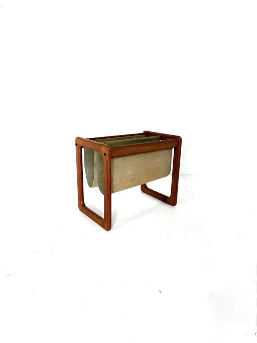 Vintage Teak Magazine Rack, Vildbjerg Møbelfabrik ‘60 – tijdschriftenrek, Wood, Leather (photo 2 of 7)