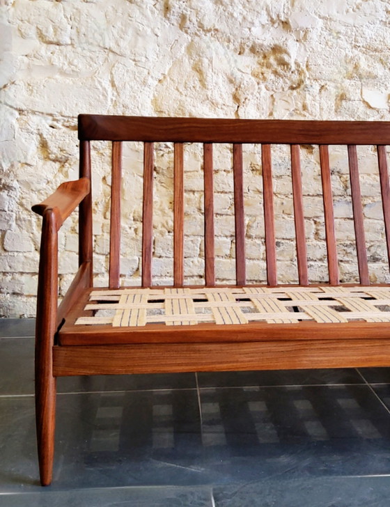 Image 1 of Vintage Scandinavische 3-zitsbank van massief hout
