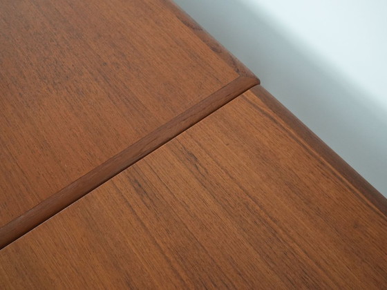Image 1 of Table en teck, design danois, années 1970, production : Danemark