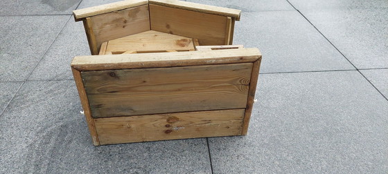 Image 1 of Wooden birdhouse