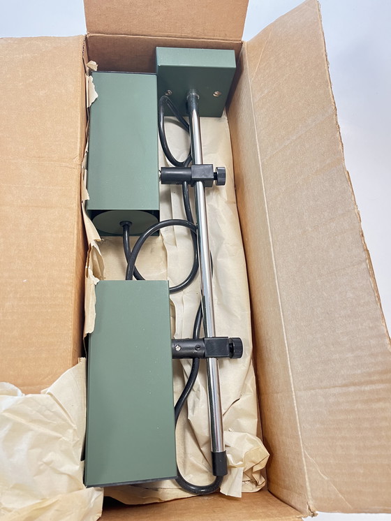 Image 1 of Philips NPS 69 plafondlamp 1970 nog in doos donker groen