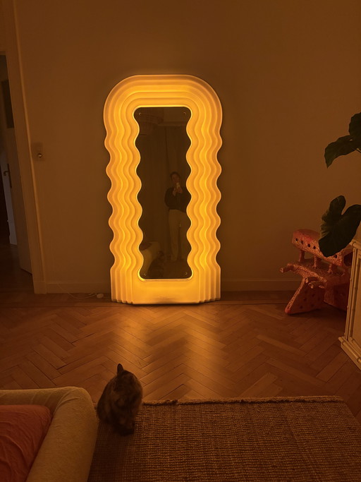 Ultrafragola sottsass spiegel 