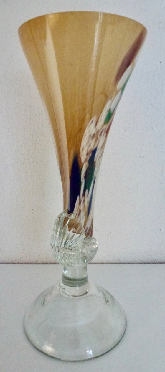 Image 1 of Vaso decorativo vintage, un'opera d'arte in vetro soffiato con bicchieri "confetti".