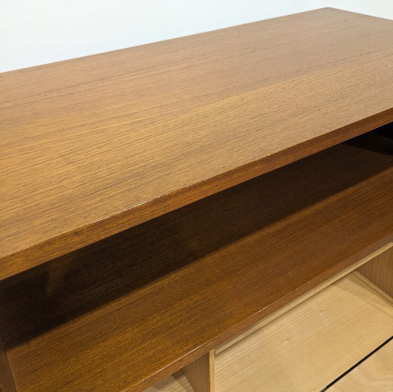 Image 1 of Bureau vintage des années 1960