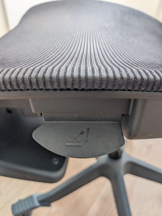 Hinomi H1 Pro Ergonomic Office Chair – Metal, Plastic (photo 3 of 6)
