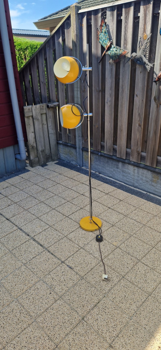 Image 1 of Retro lamp