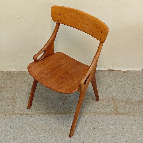 Image 1 of Vintage Arne Hovmand Olsen eetkamer stoel