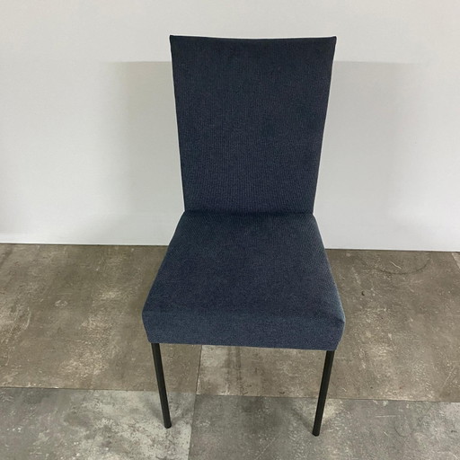 Felp set of 4 – Bert Plantagie, eetkamerstoelen, Plastic, Textile (photo 2 of 3)