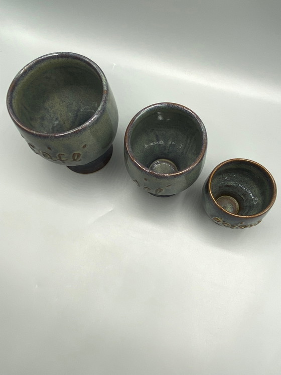 3 geëmailleerde aardewerken koffie-, zout- en pepervaatjes – handgemaakt aardewerk – Servies (photo 5 of 10)