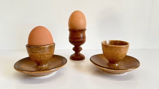 Ceramic and Wood EGG CUPS VINTAGE – Crockery (photo 6 of 15)