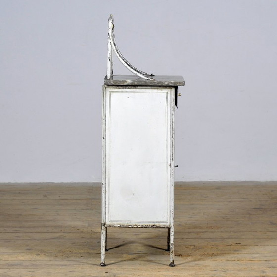 Image 1 of Comodino, circa 1920