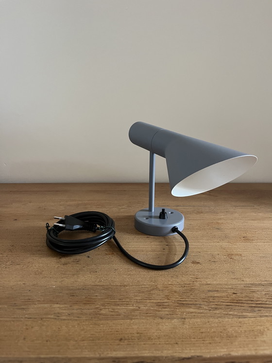 Image 1 of Louis Poulsen AJ wandlamp - Arne Jacobsen - Deense designlamp
