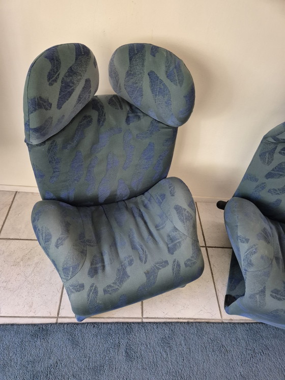 Image 1 of 2 x Cassina 111 Wink feuteuill