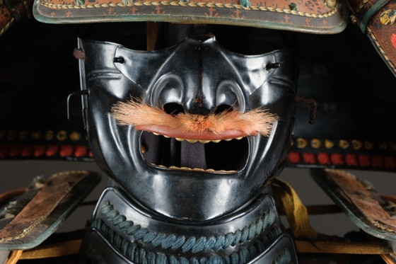Image 1 of Samurai armour yoroi black lacquer with ivy leaf family crest