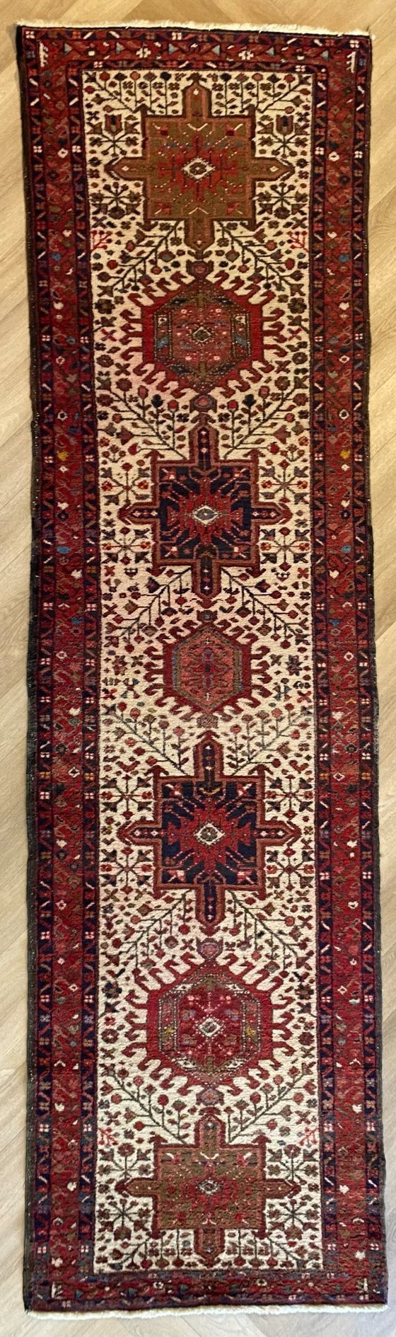 Image 1 of Tappeto persiano 335 x 92 cm