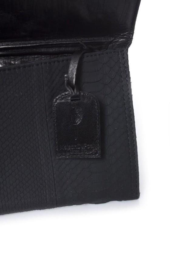 Image 1 of Maison Du Posh, Pochette con anello Knuckle