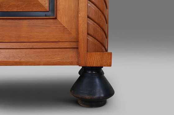 Image 1 of Art Deco brutalistisch Belgisch dressoir in massief eiken en messing details