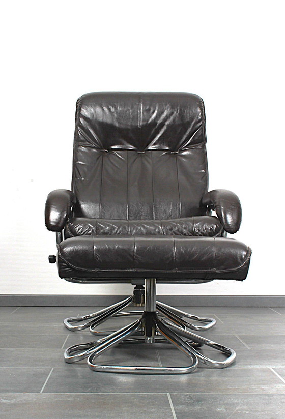 Image 1 of Sillón reclinable Unico en piel negra con pernera