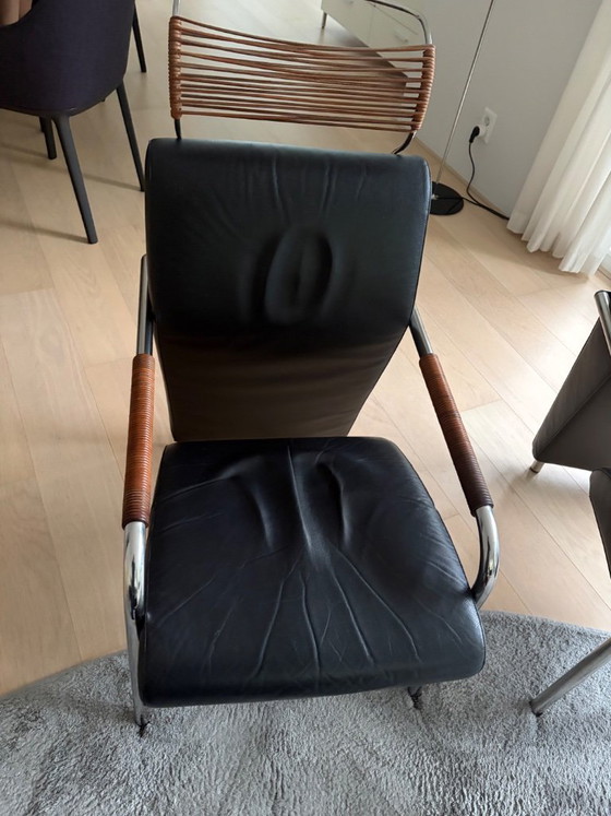 Zanotta Sillones – Leather, Metal (photo 4 of 5)