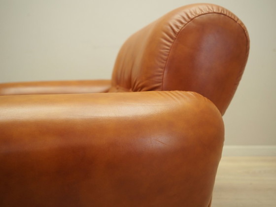 Image 1 of Fauteuil en cuir, design italien, années 1970, production : Italie