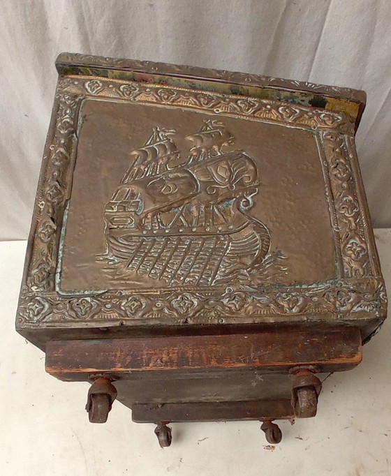 Image 1 of Baúl de latón antiguo