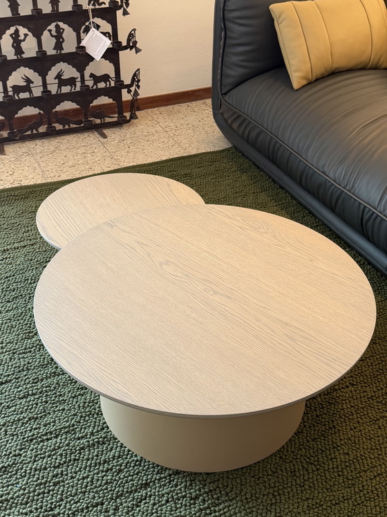 Image 1 of Pode Flowy Couchtisch