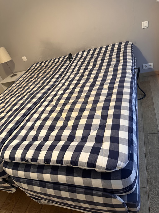 Hästens Verstellbares Bett