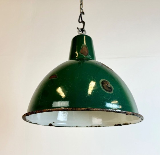 Image 1 of Lampada a sospensione in smalto verde industriale, anni '60