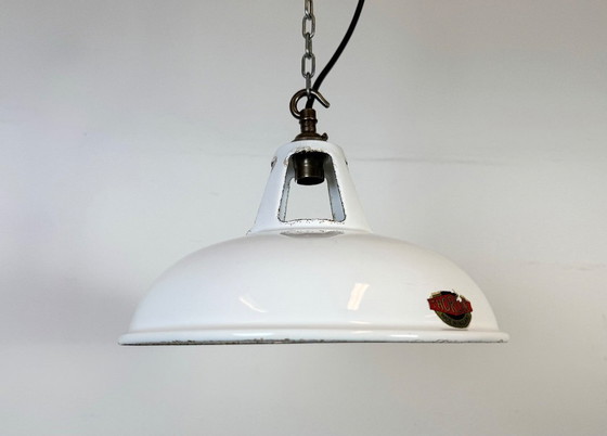 Image 1 of Industriële witte geëmailleerde fabriekshanglamp van Thorlux, jaren 60