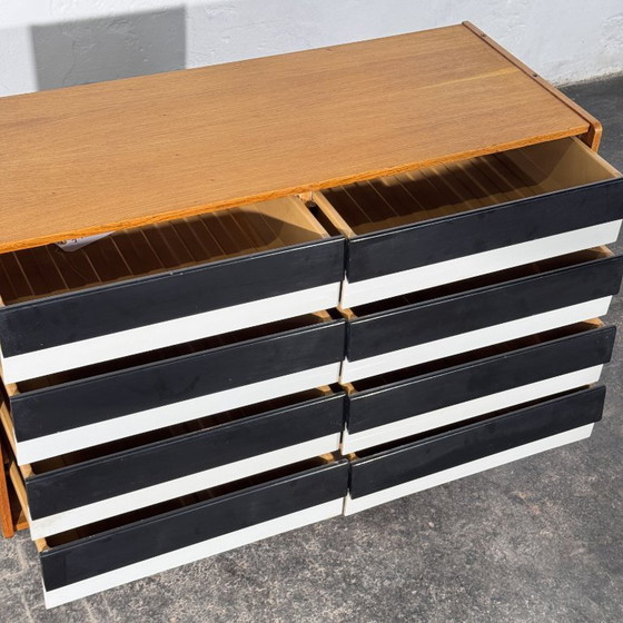 Credenza U-453 di Jiri Jiroutek per Interier Praha, anni '60 – Credenze, Legno (photo 9 of 13)