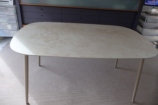 BoConcept: Kingston extendable dining table 160cm / 230 cm in Ceramic