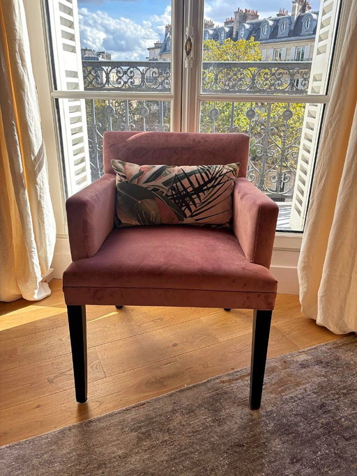 NV Gallery Armchair in old rose velvet with Calligaris cushion