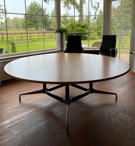 Original Vitra by Charles & Ray Eames Segmented round designer dining table