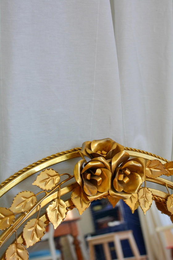 Vintage Hollywood Regency Verlichte Rozen Spiegel, Verguld Metaal, Jaren 60 – Metal, Gold, Italian Design (photo 6 of 6)