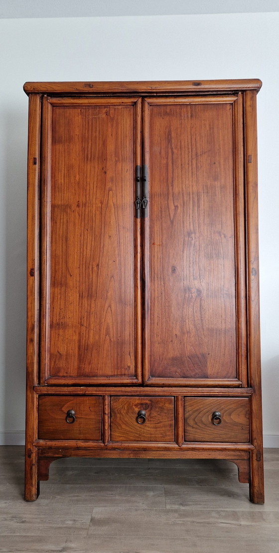 Bellissimo armadio cinese in legno massello – Wood (photo 4 of 5)
