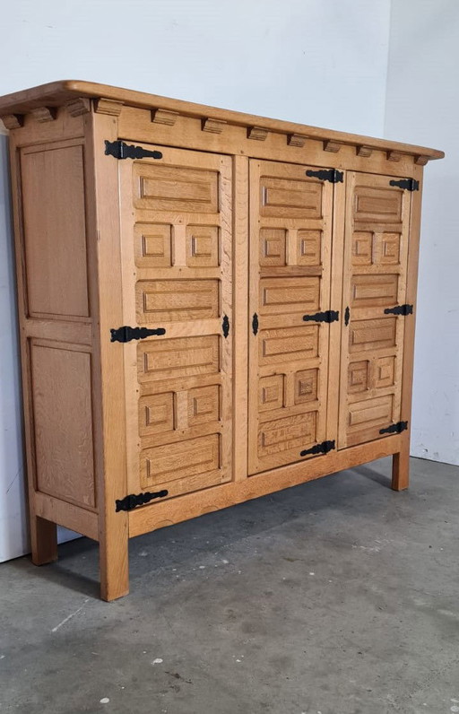 Brutalistisches Eichenholz-Highboard