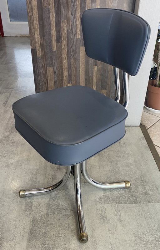 Sedia da ufficio girevole vintage anni '50 in stile Roneo, rivestita in similpelle grigia cromata.