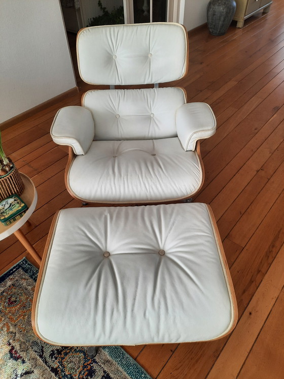 Image 1 of Eames Lounge Chair white leather + Ottan (footstool)
