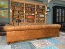 Magnifique canapé Chesterfield anglais XXL couleur cognac