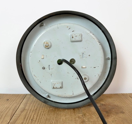 Lampe murale ou plafonnier d'urgence vintage, années 1970 – Elektrosvit, Appliques murales, Glass, Iron (photo 13 of 13)