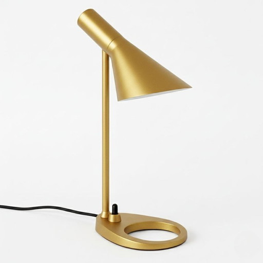 Goldene Design Tischlampe