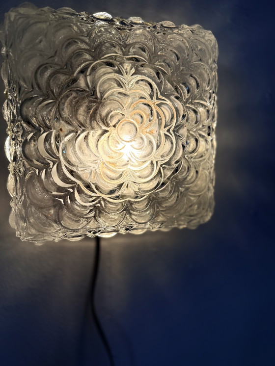 Image 1 of Plafonnier vintage en verre des années 60