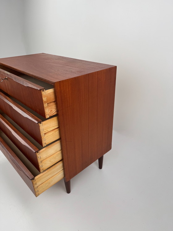 Image 1 of Deense teakhouten ladekast