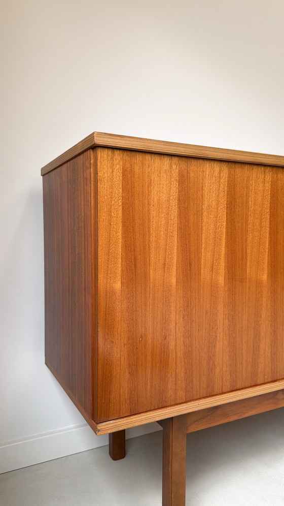 Armoire en teck vintage, Buffet bas, Bois, Marron (photo 11 sur 12)