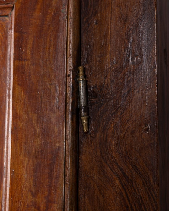 Armadio classico piemontese in noce del primo Settecento – Legno (photo 19 of 22)