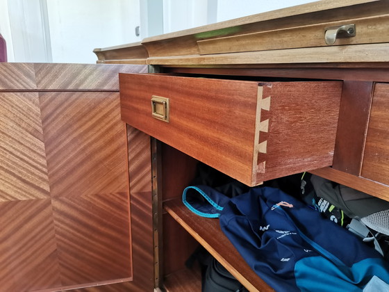 Image 1 of Armoire buffet en noyer caucasien env.1935