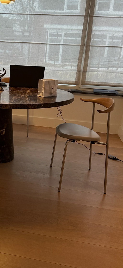 4x Carl Hansen CH88P Stühle